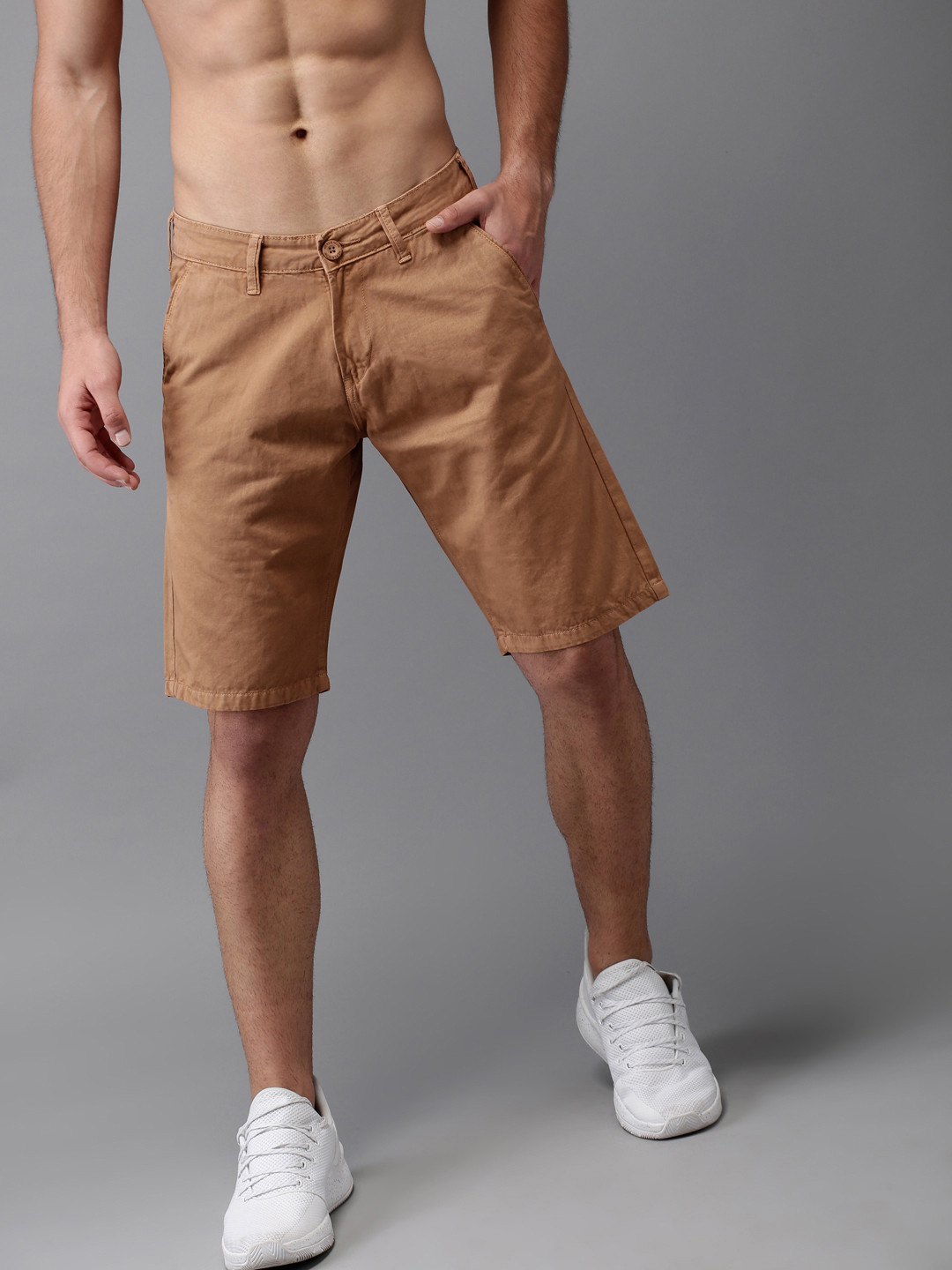 

HERE&NOW Men Brown Solid Slim Fit Chino Shorts