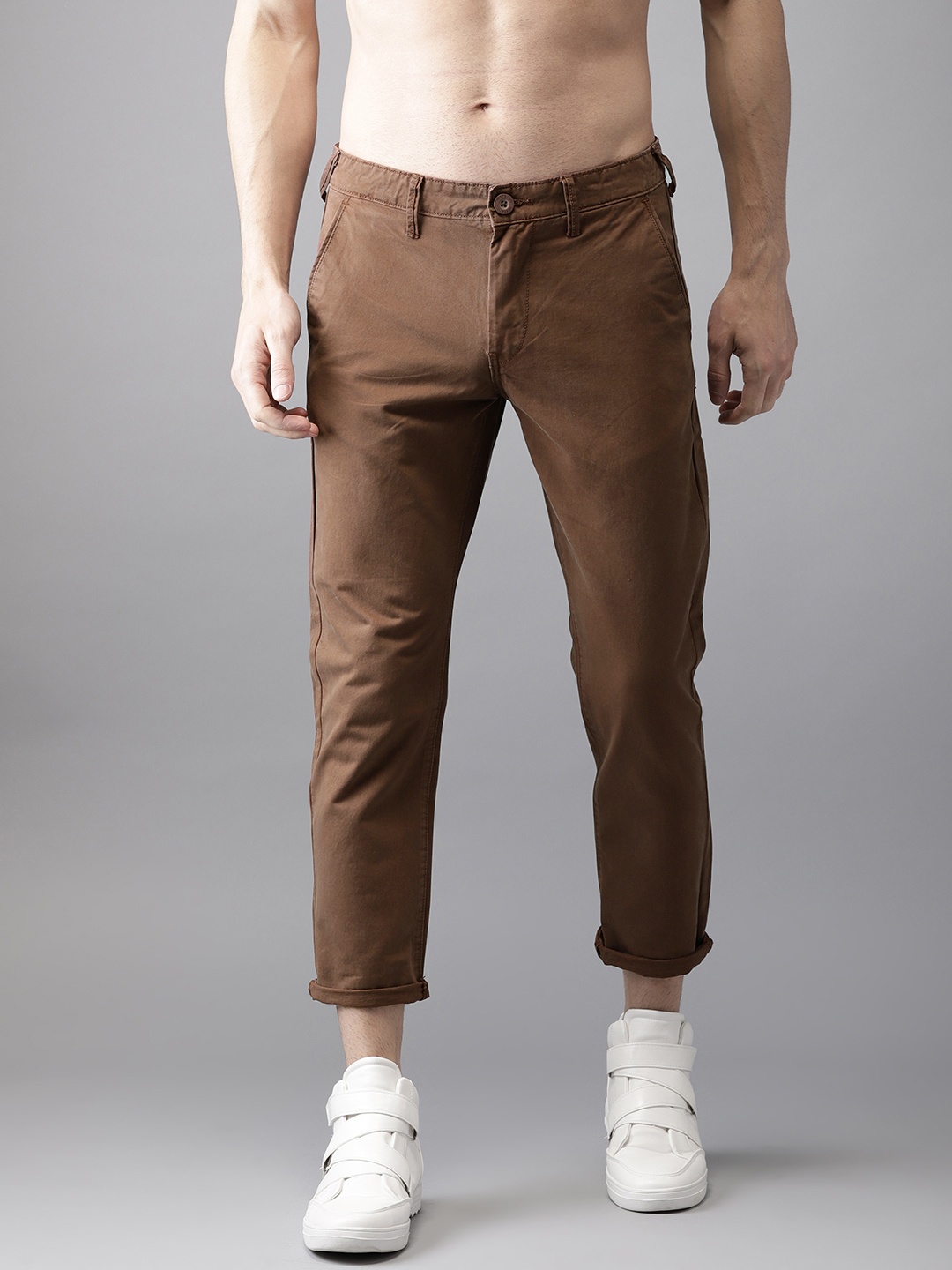

HERE&NOW Men Brown Slim Fit Solid Cropped Chinos