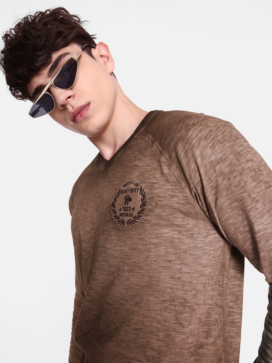 

The Roadster Lifestyle Co. Dyed V-Neck T-shirt, Brown