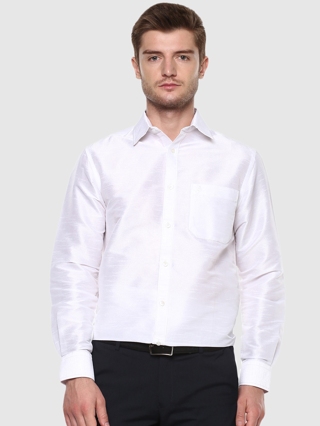 

Khoday Williams Men White Standard Regular Fit Solid Party Shirt