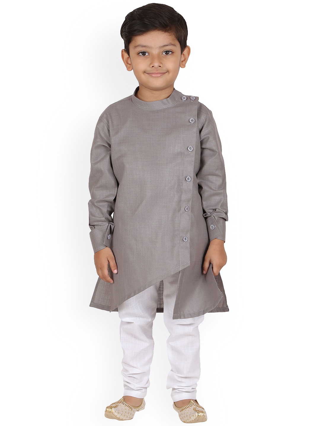 

Aj DEZInES Boys Grey & White Solid Kurta with Pyjamas