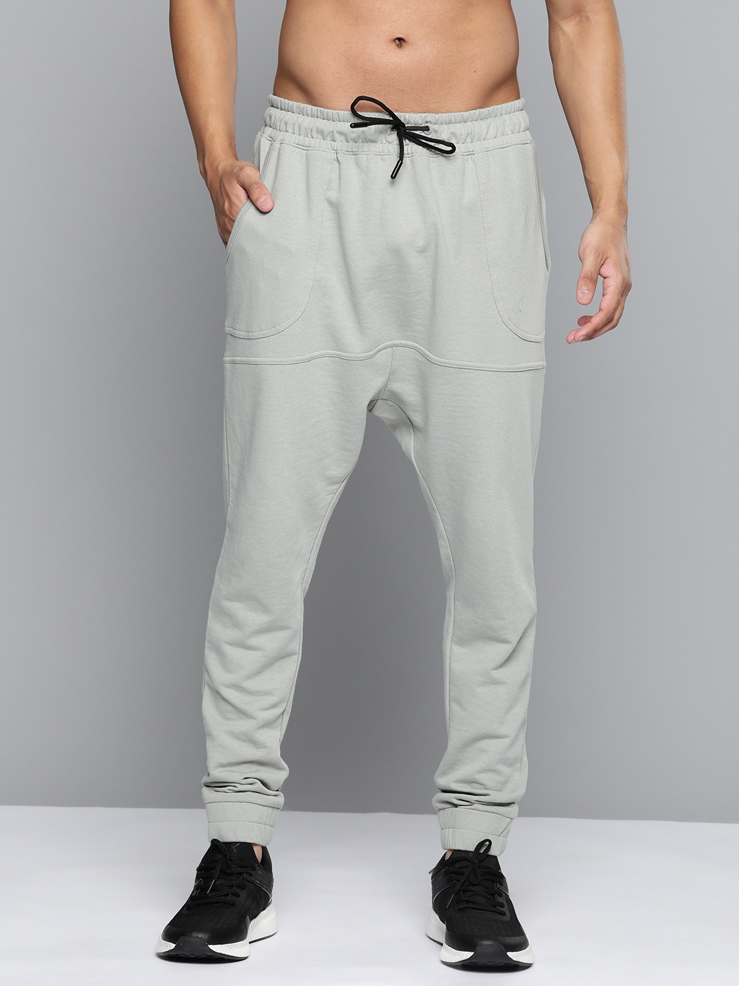 

HRX by Hrithik Roshan Men Solid Joggers, Grey