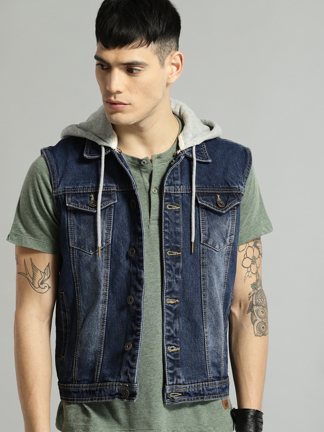 

Roadster Men Blue Solid Denim Jacket
