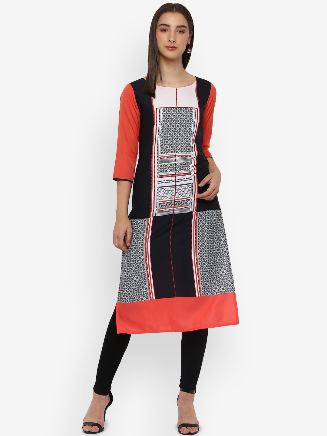 

Vaamsi Women Black & White Printed Straight Kurta