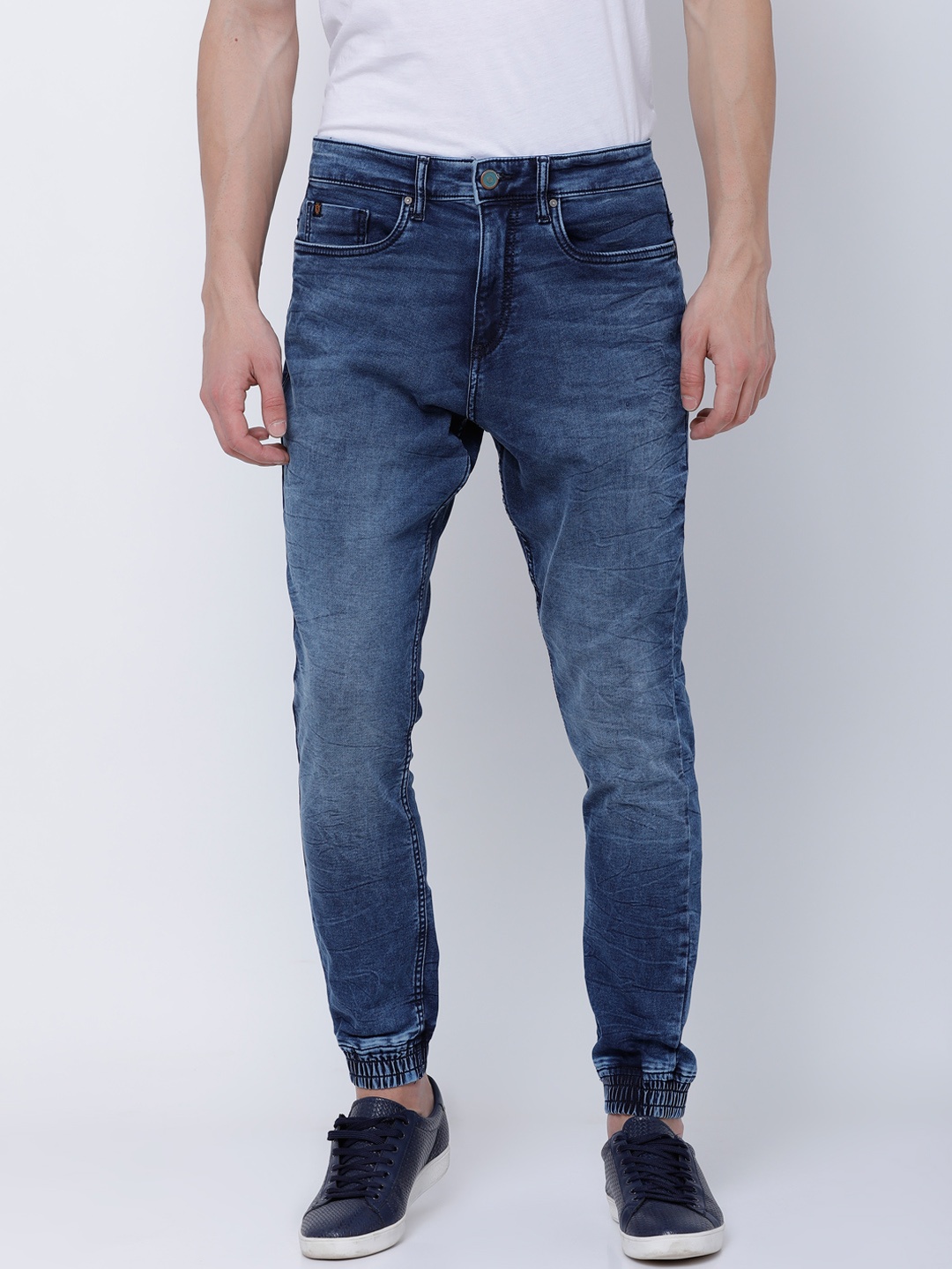 

LOCOMOTIVE Men Blue Jogger Mid-Rise Clean Look Stretchable Joggers
