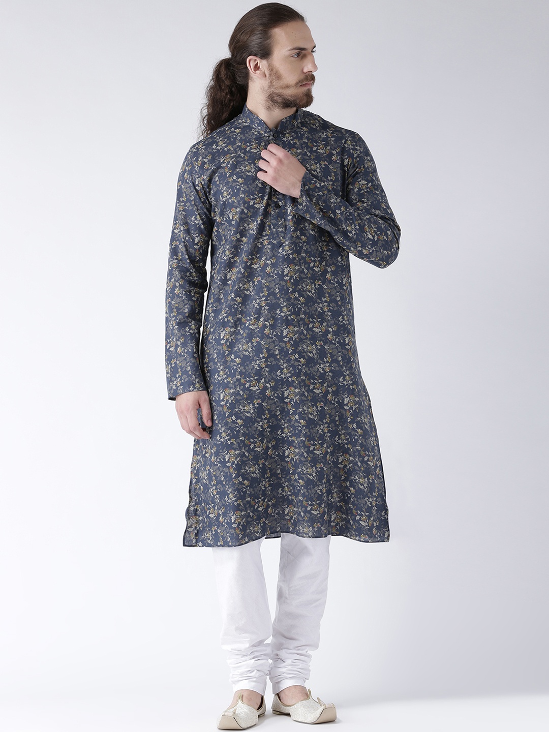 

DEYANN Men Navy Blue & White Printed Kurta with Churidar