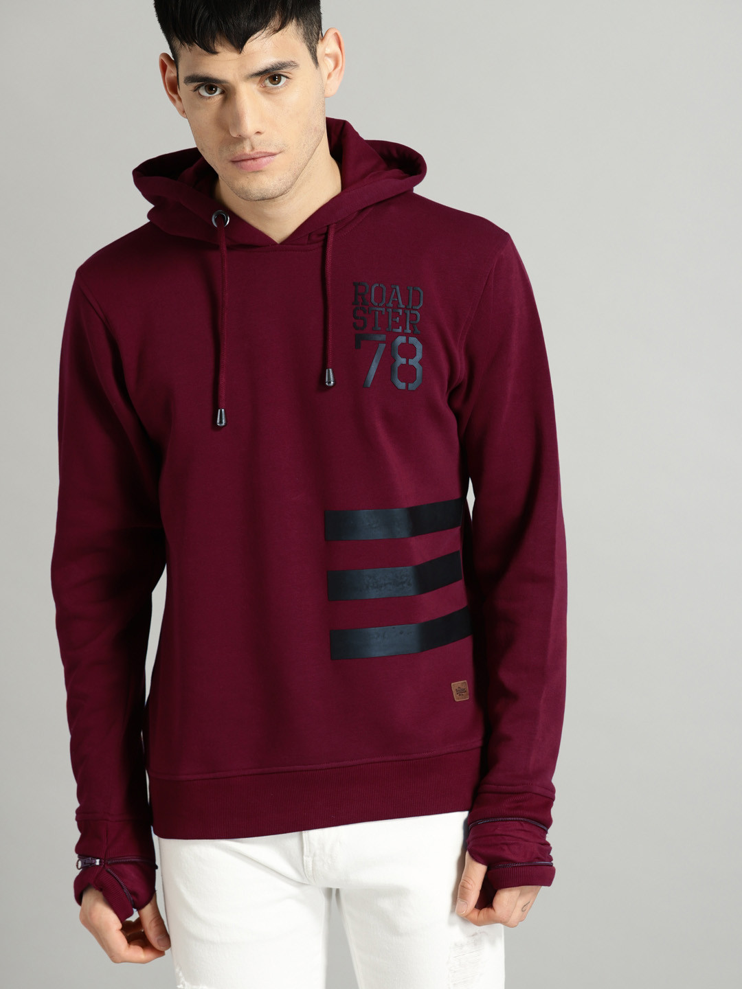 

Roadster Men Maroon Solid Hooded Sweatshirt