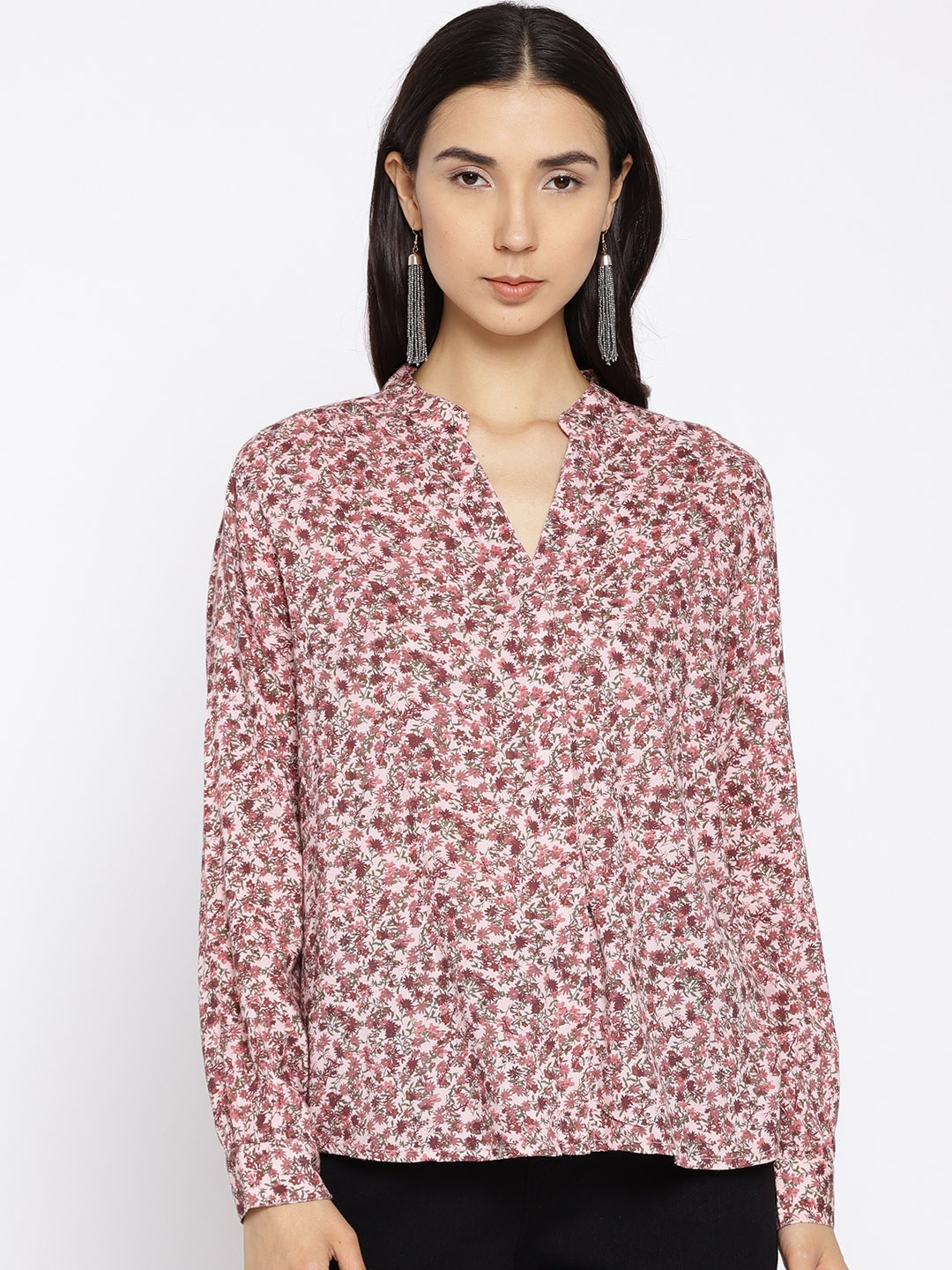 

Vaak Women Pink & Burgundy Regular Fit Printed Casual Shirt