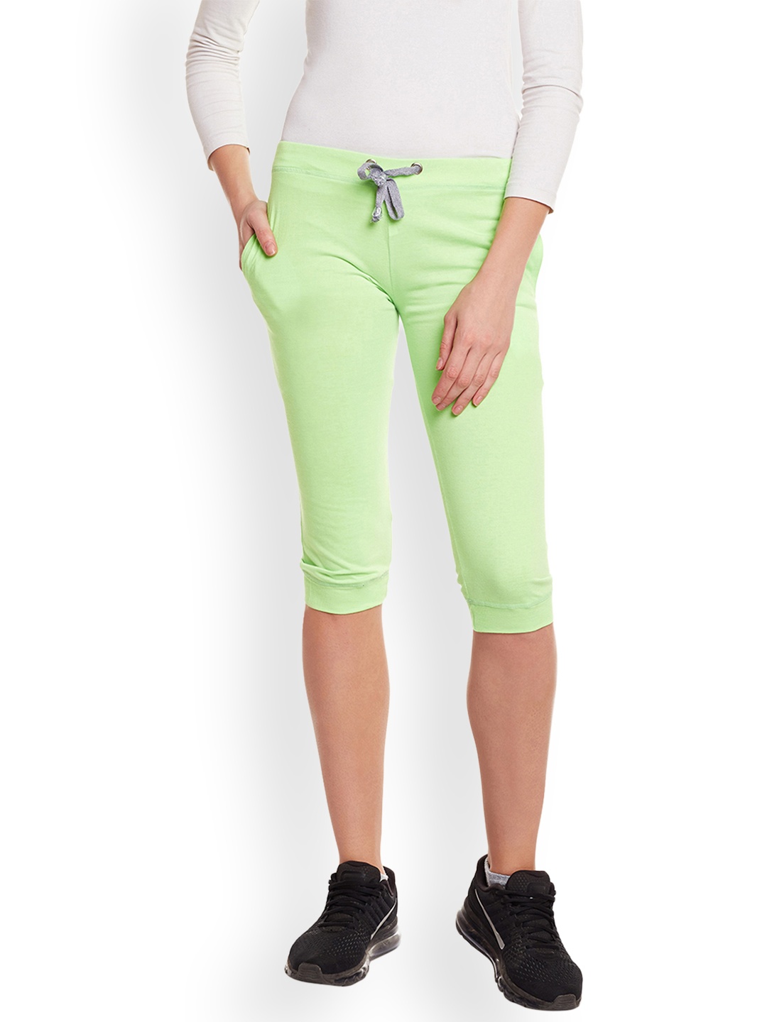 

MACK JONNEY Women Fluorescent Green Solid Slim Fit Capris