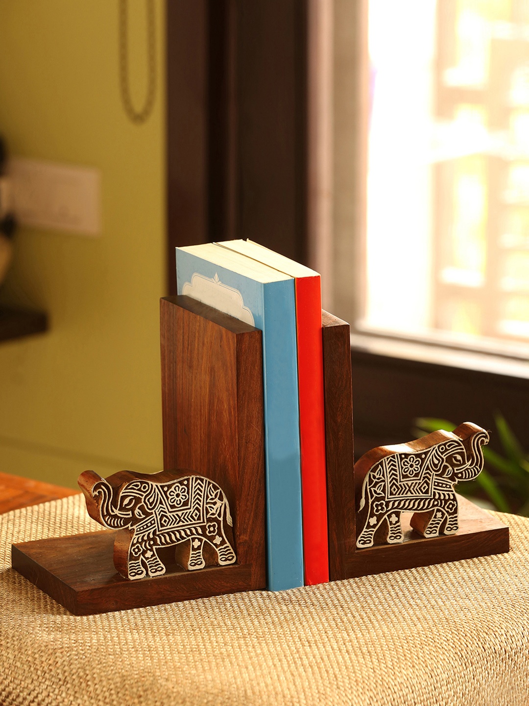 

ExclusiveLane Trunk-ups Hand Carved Sheesham Wooden Book End Organisers, Brown