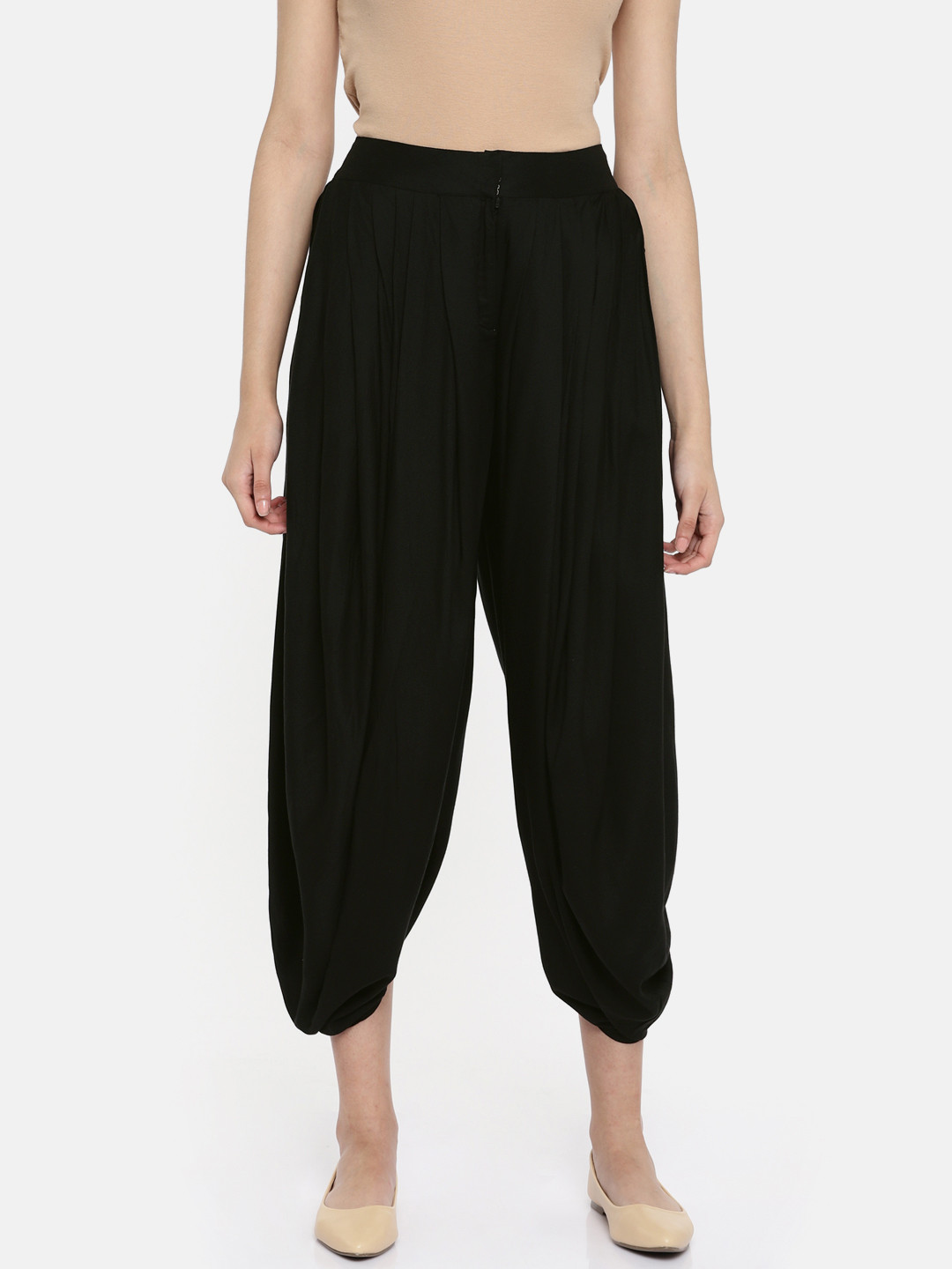 

Global Desi Women Black Regular Fit Solid Jodhpuris