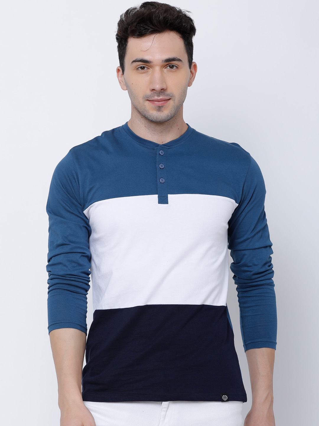

LOCOMOTIVE Men Blue Colourblocked Henley Neck T-shirt