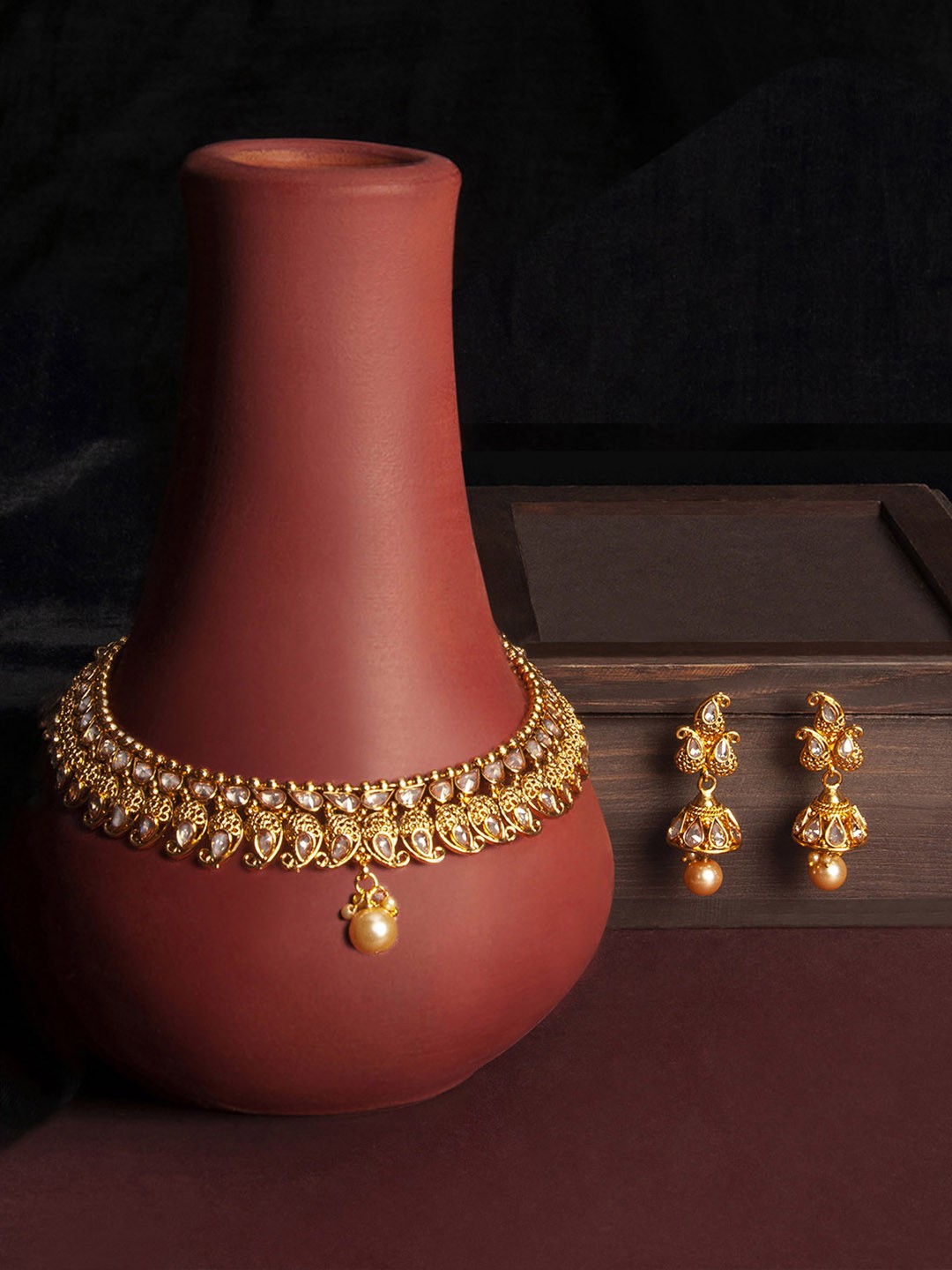 

Rubans Gold-Toned Contemporary Necklace Set