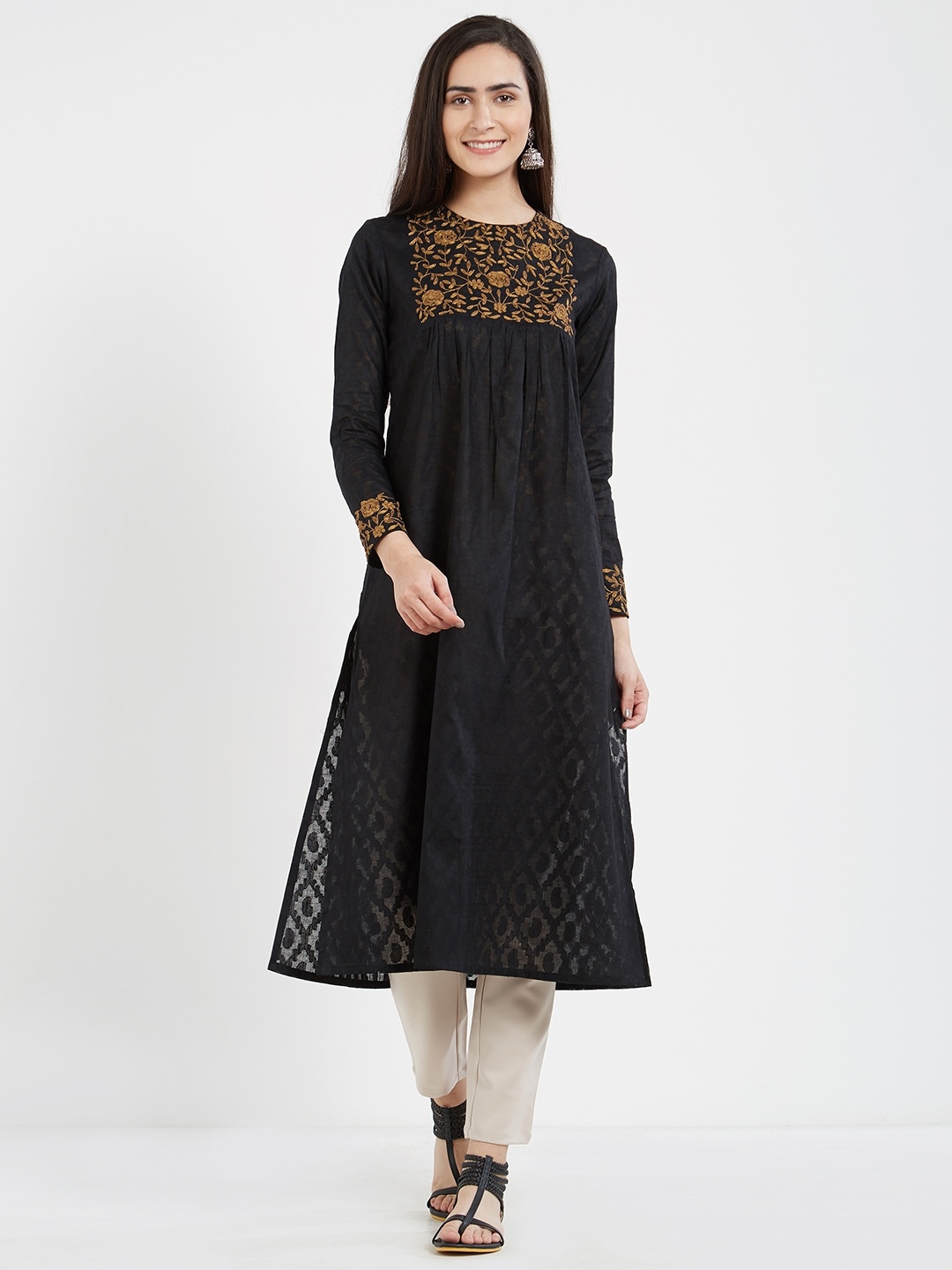 

Desi Weavess Women Black Embroidered A-Line Kurta