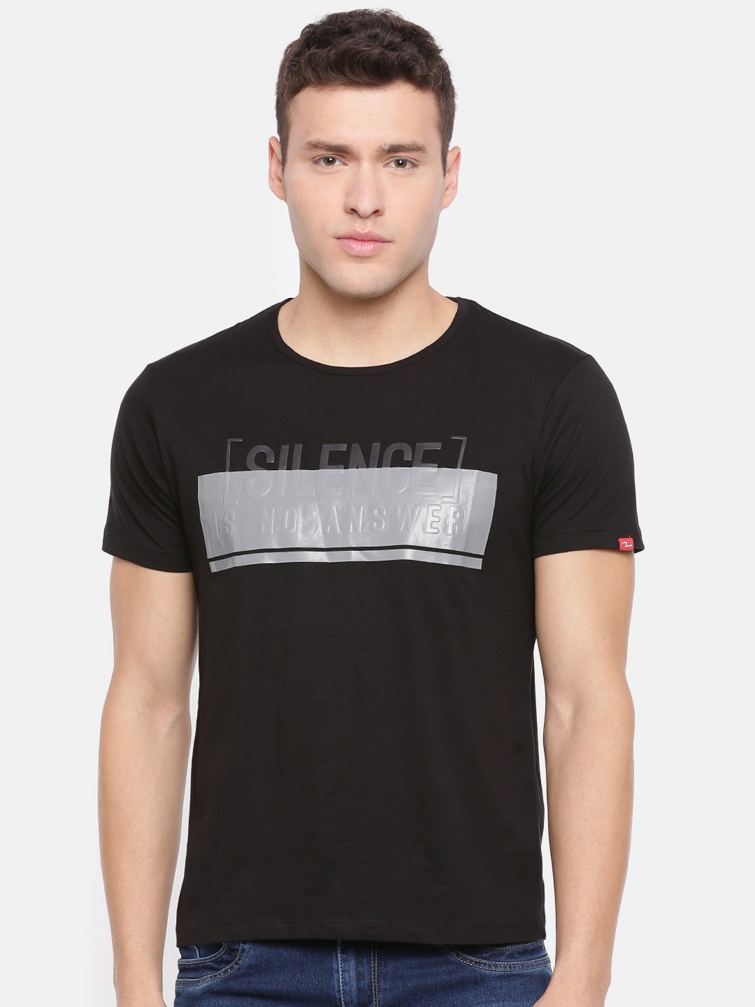 

SPYKAR Men Black Printed Round Neck Pure Cotton T-shirt