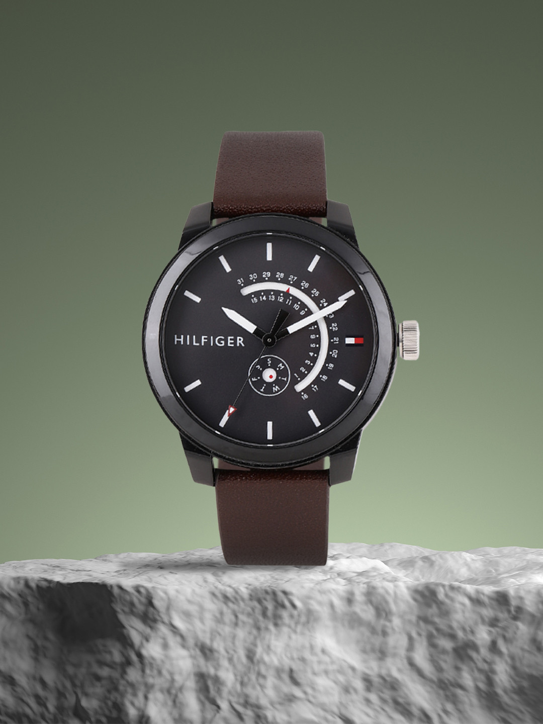 

Tommy Hilfiger Men Black Analogue Watch TH1791478_BBD1a