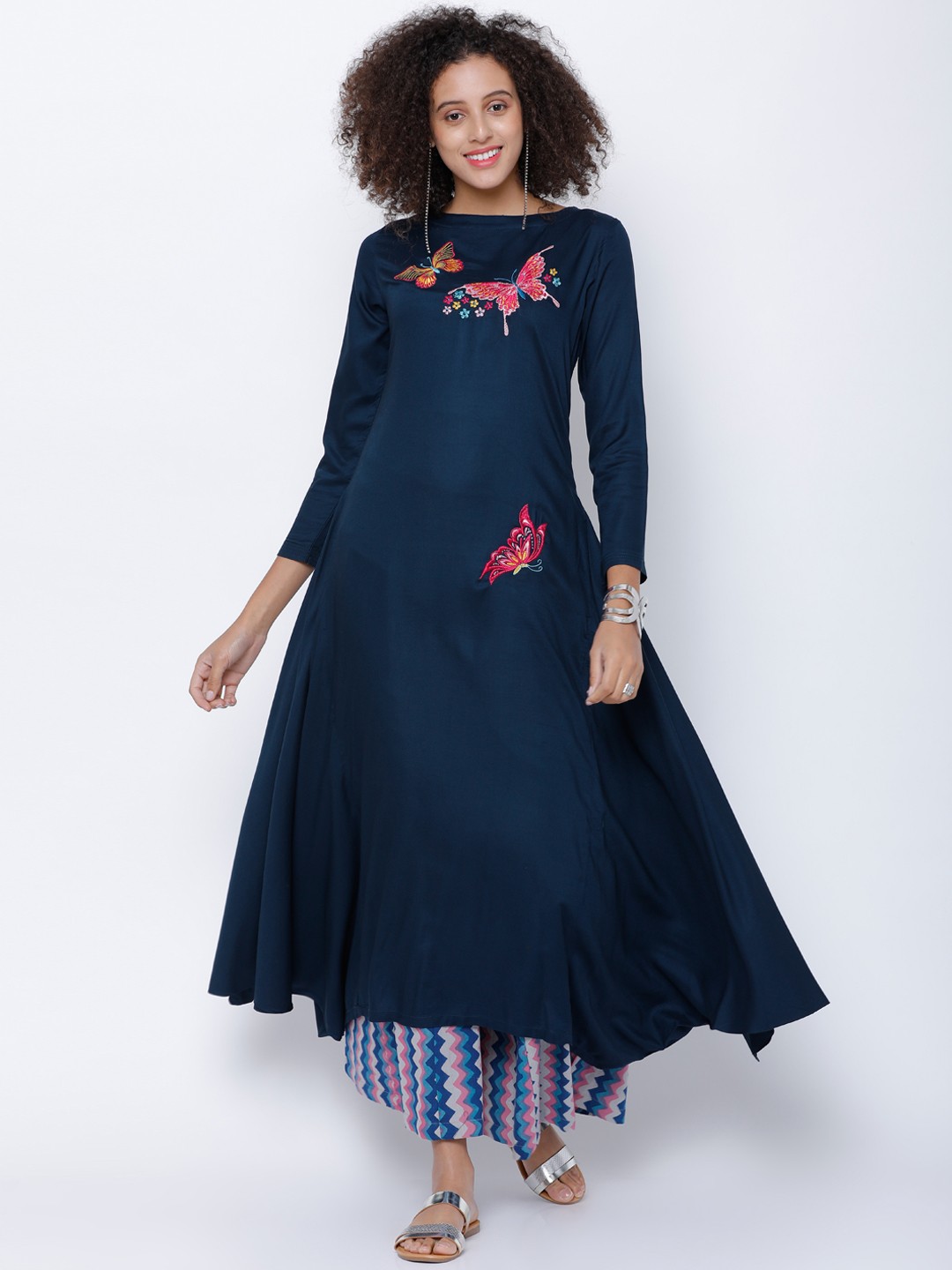 

Vishudh Women Teal Embroidered A-Line Kurta