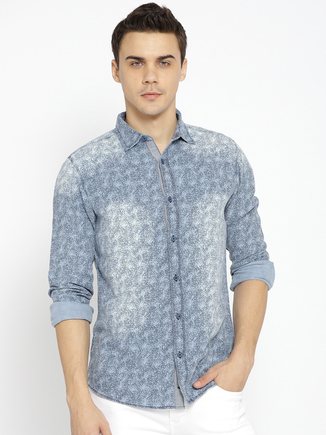 

SPYKAR Men Blue Regular Fit Printed Casual Shirt