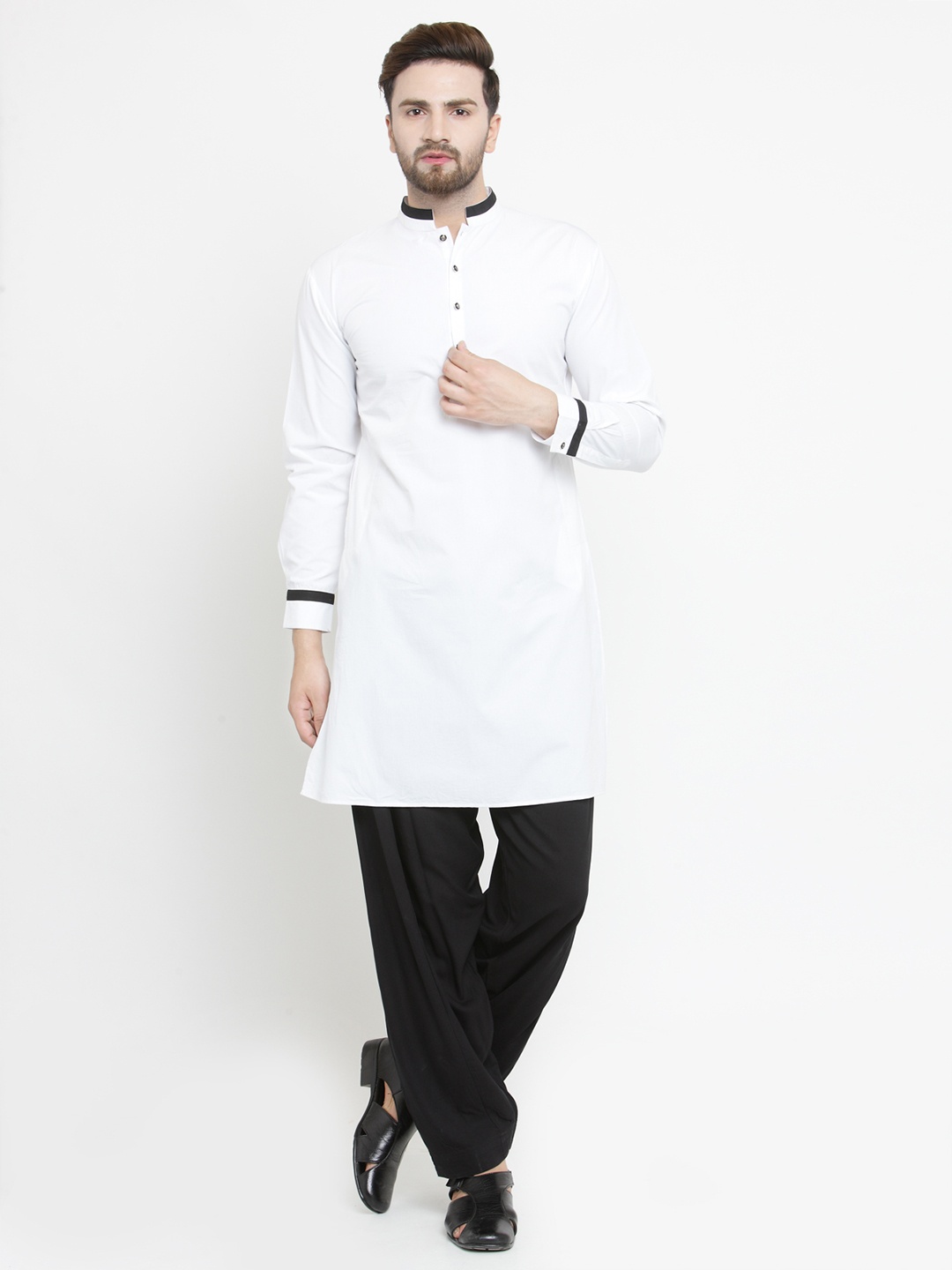 

Purple State Men White Solid Straight Kurta