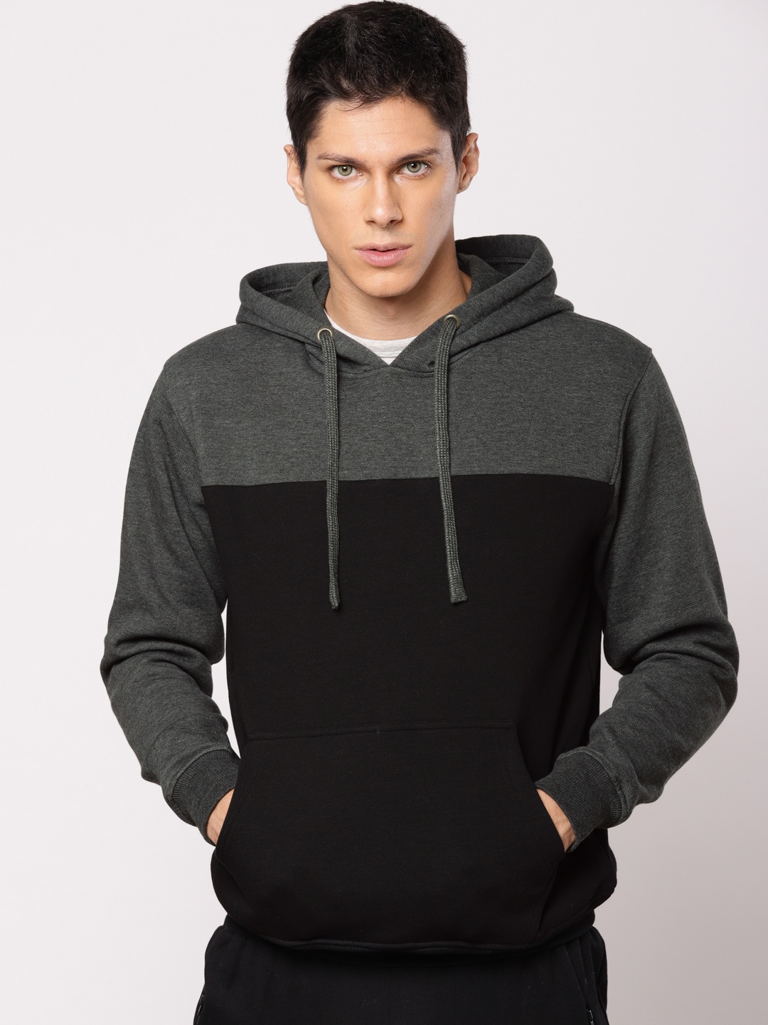 

ether Men Black & Charcoal Grey Colourblocked Hooded Sweatshirt