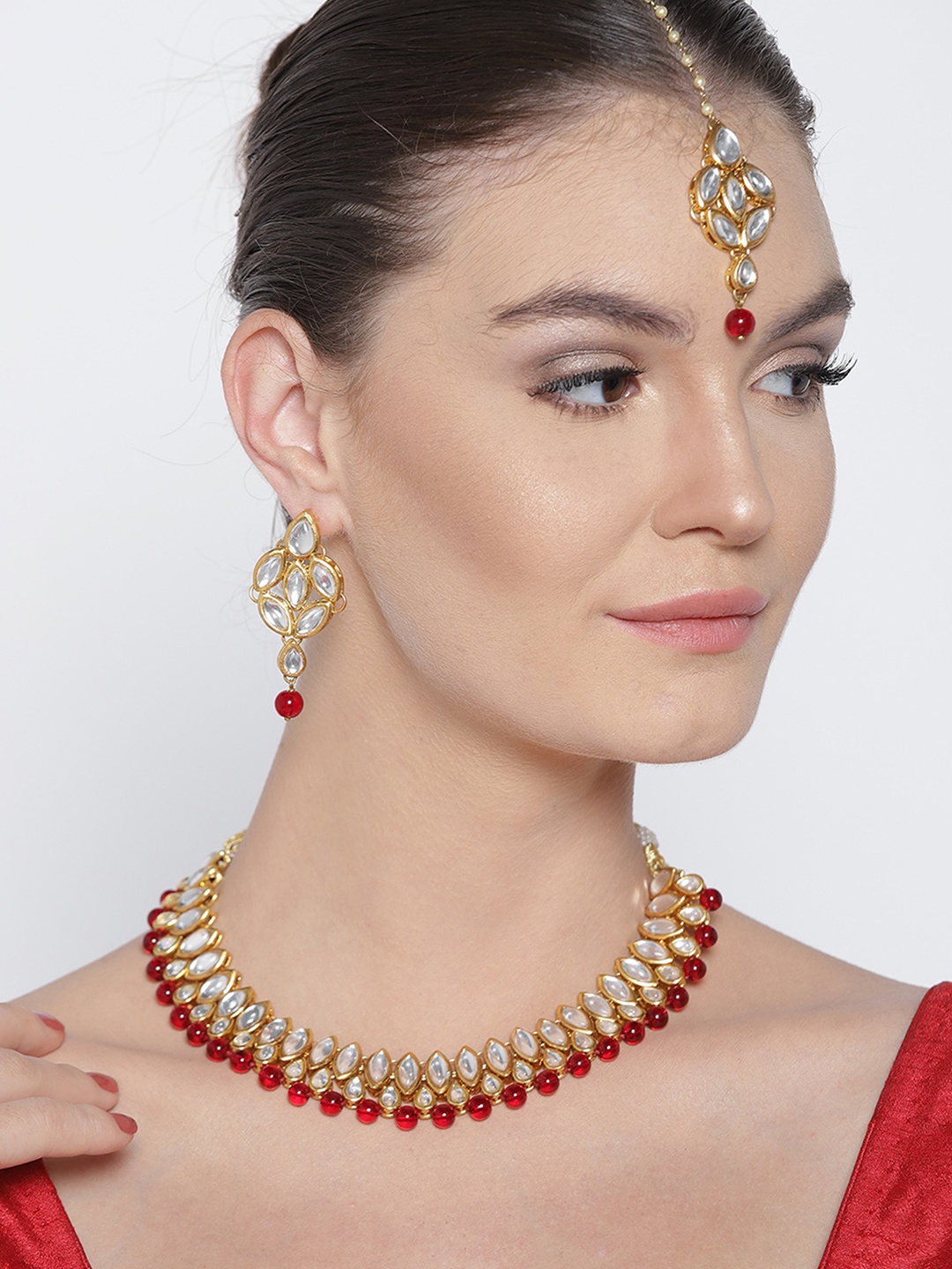 

KARATCART Maroon Gold-Plated Kundan-Studded Handcrafted Jewellery Set