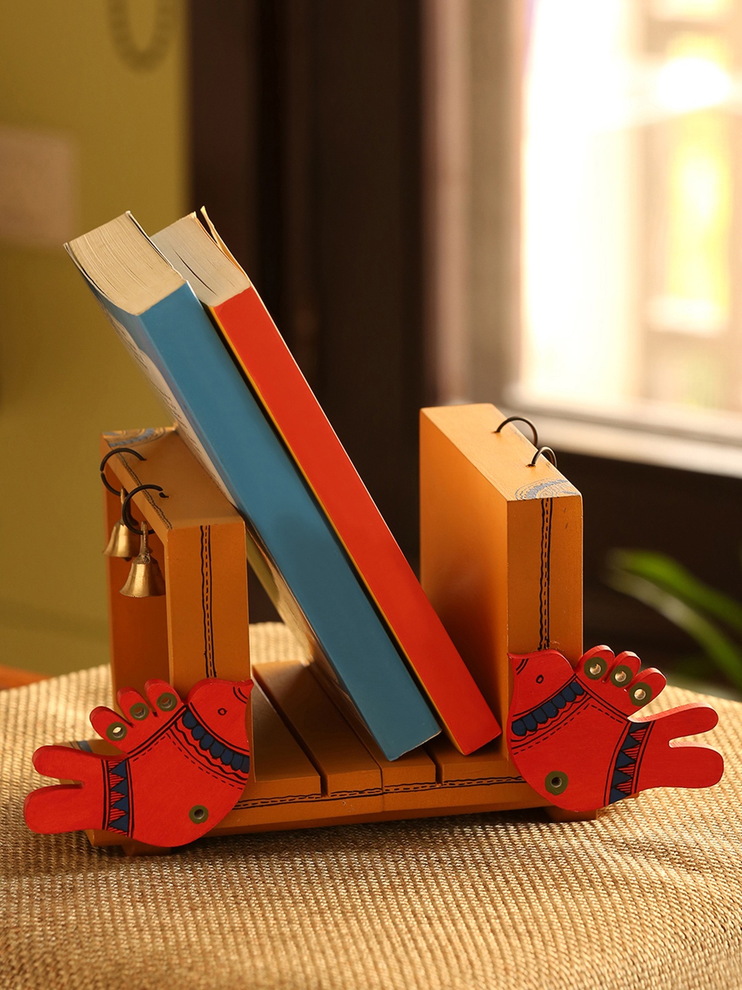 

ExclusiveLane Mustard Wooden Book Holder