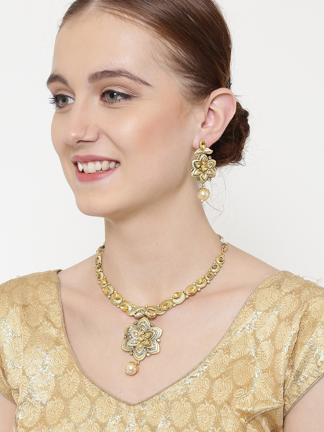 

PANASH Women Gold-Plated Jewellery Set
