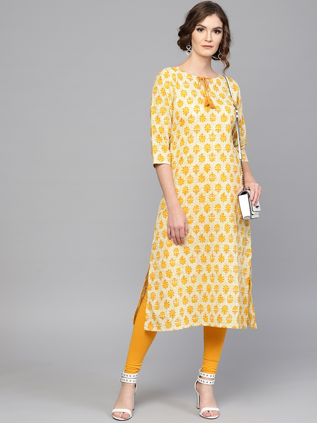 

GERUA Women Yellow Printed Straight Kurta