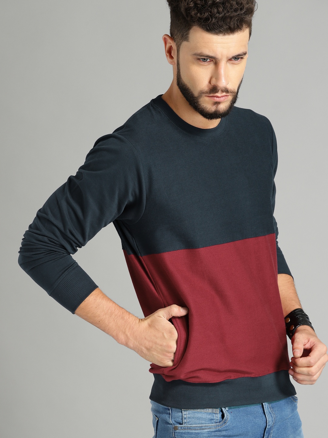 

Roadster Men Maroon & Navy Colourblocked Sweatshirt