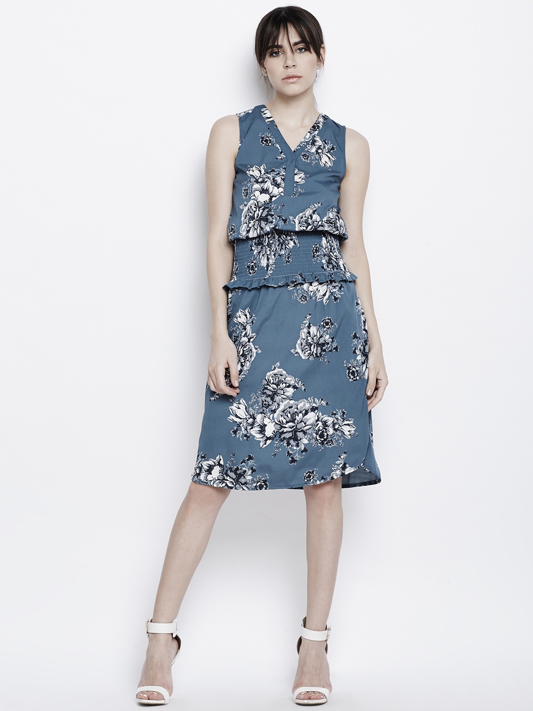 

Oxolloxo Women Blue Printed Fit and Flare Dress
