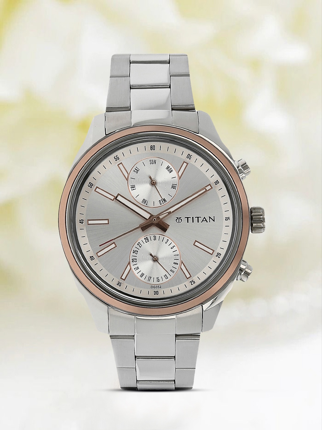 

Titan Workwear Men Silver Analogue watch NL1733KM02
