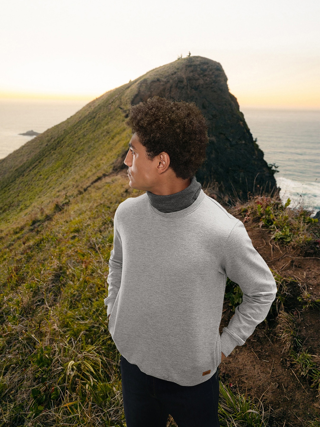 

Roadster Men Grey Solid Sweatshirt