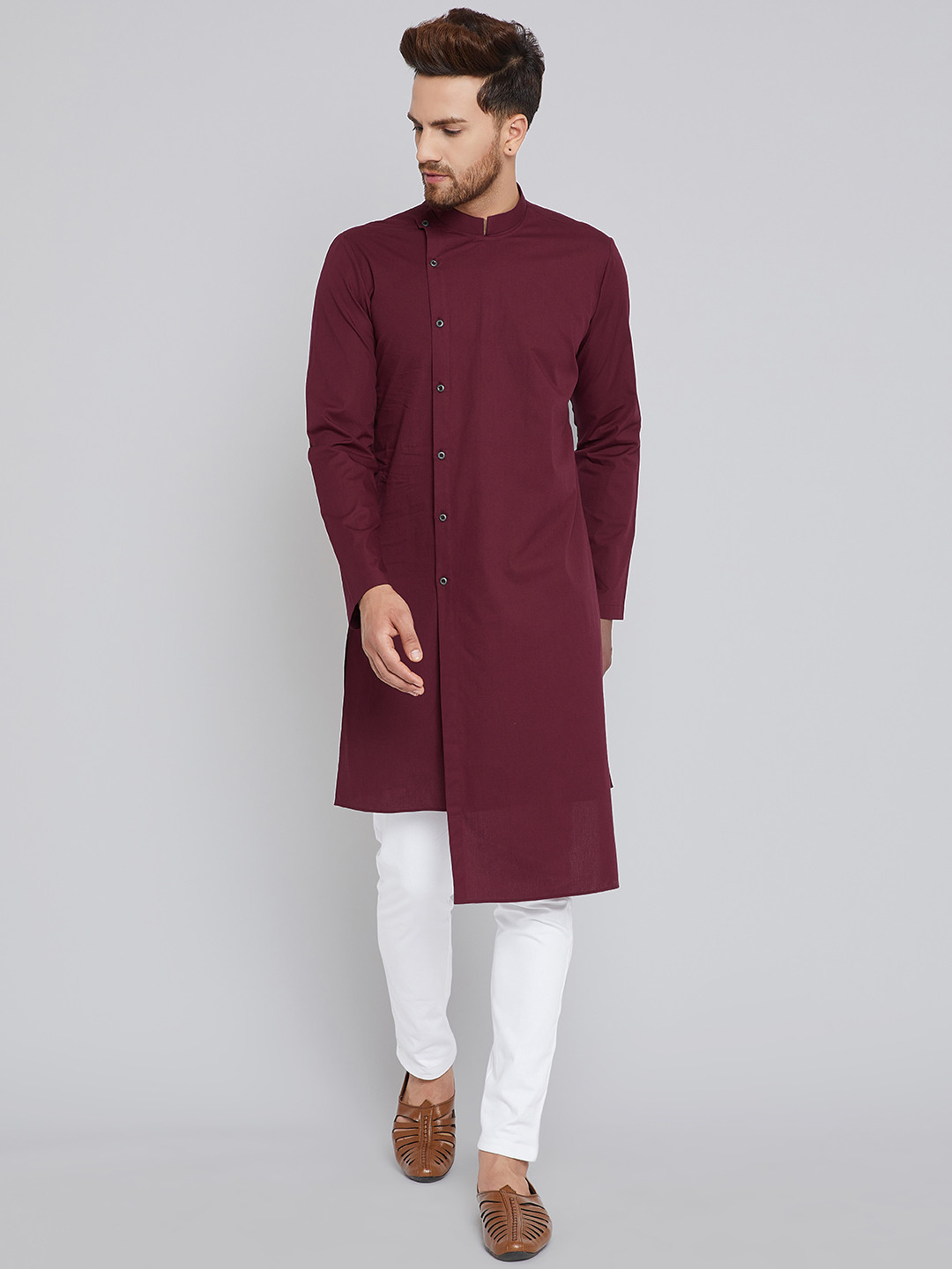 

See Designs Men Burgundy Solid Kurta with Churidar