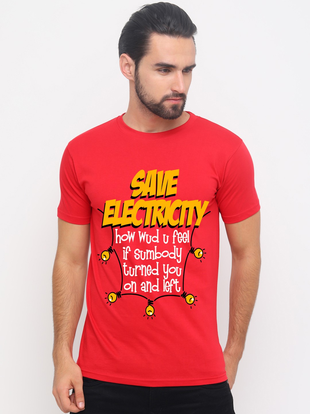 

Bushirt Men Red Printed Round Neck T-shirt
