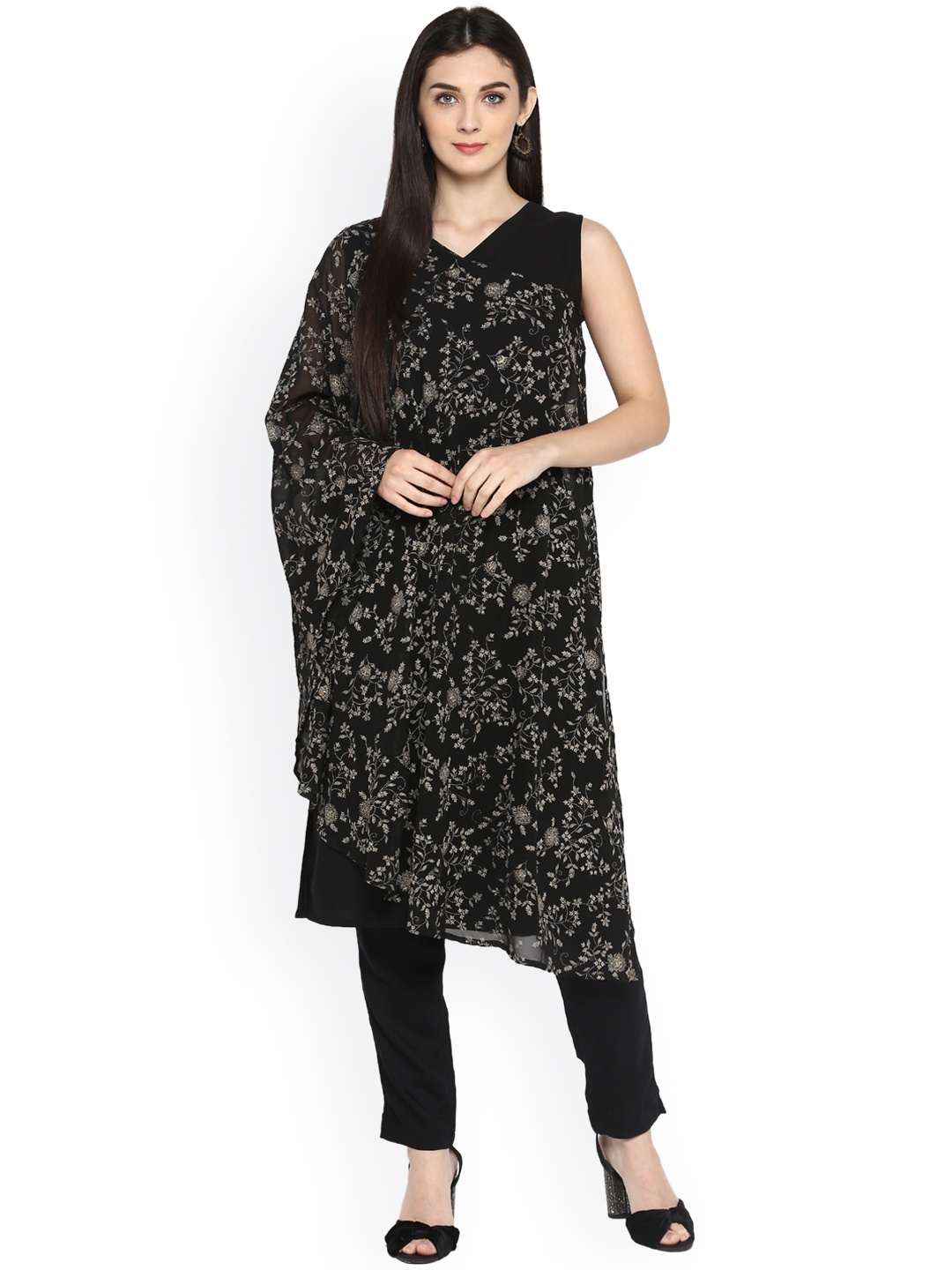 

Ahalyaa Women Black Printed Straight Kurta