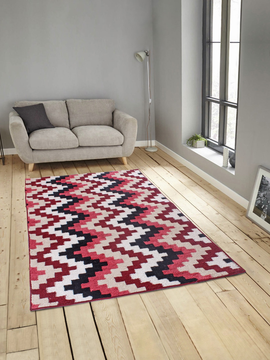 

ROMEE Multicolored Geometric Print Carpet, Multi