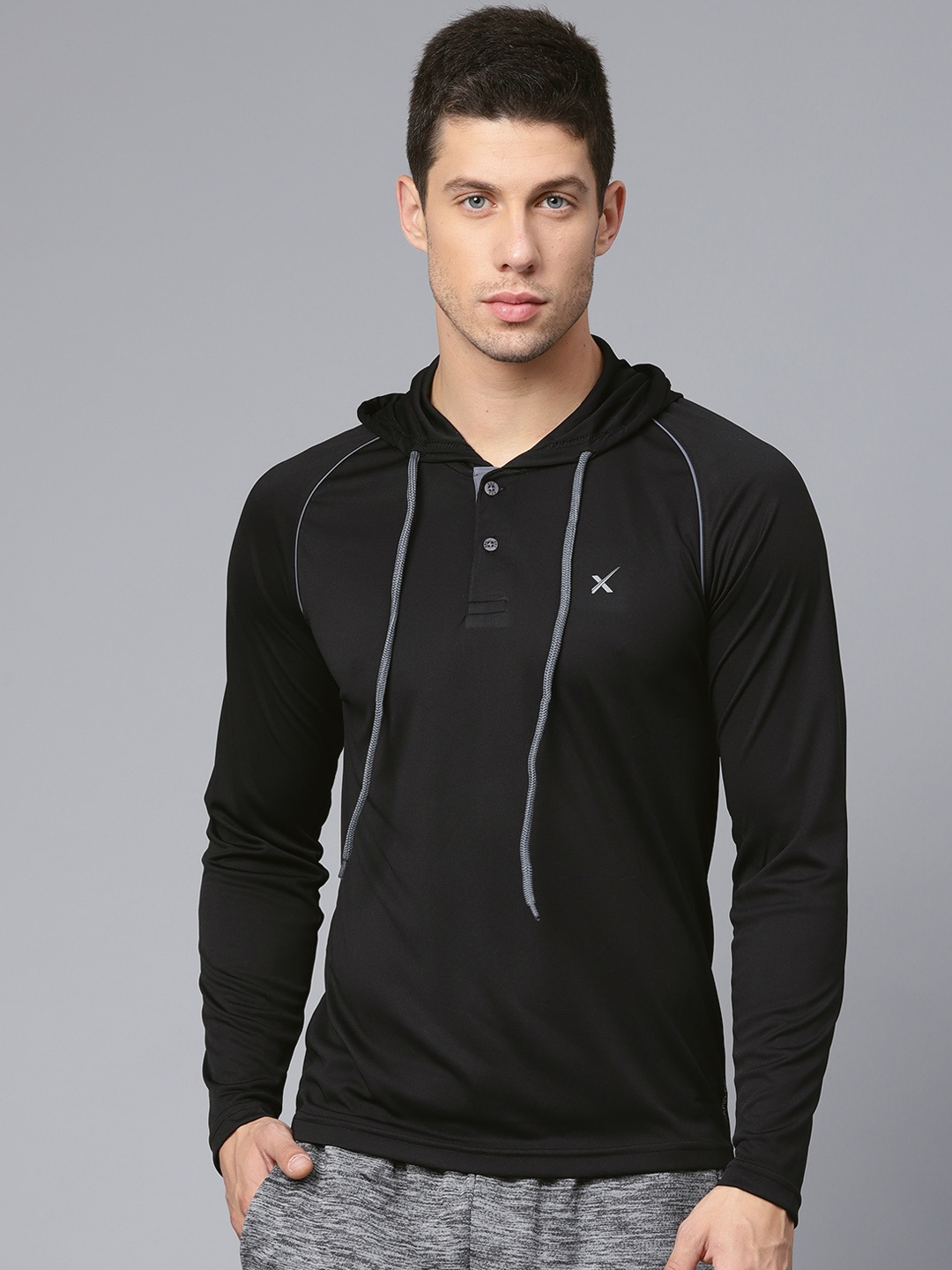 

HRX by Hrithik Roshan Men Black Solid Hooded T-shirt