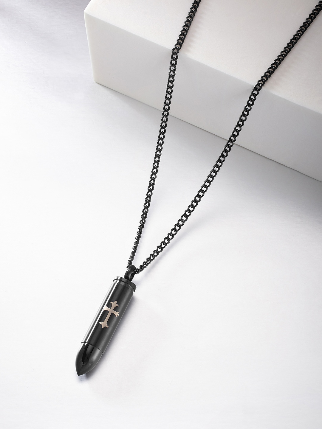 

Peora Men Black Bullet-Shaped Pendant With Chain