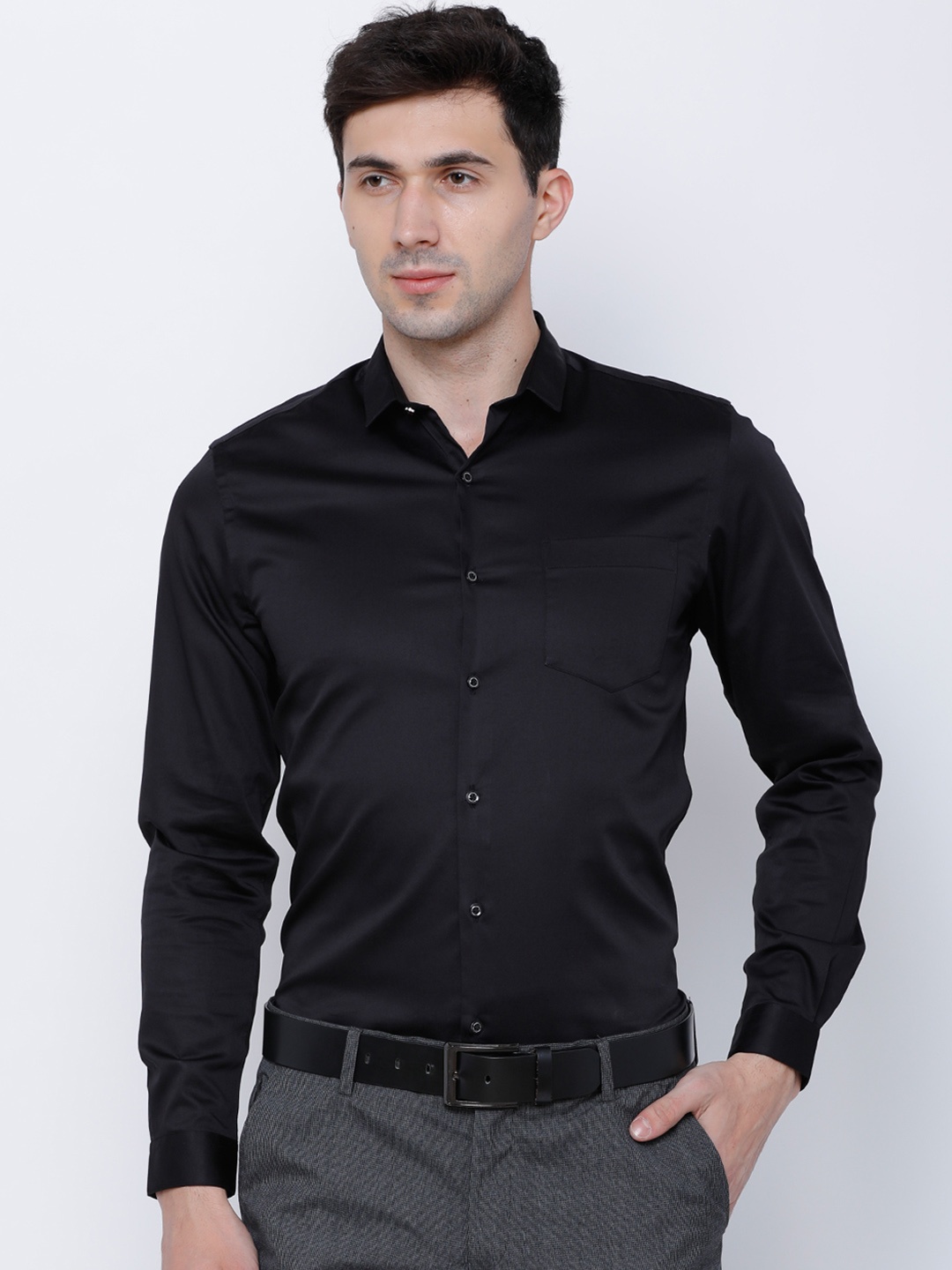 

Black coffee Men Black Slim Fit Solid Formal Shirt