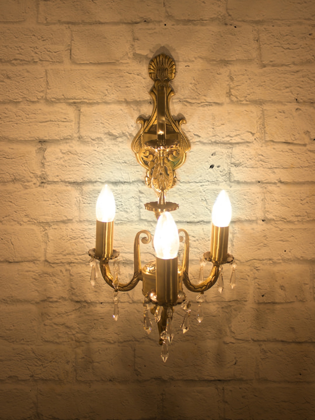

Fos Lighting Gold Self-Design 3 Light Aluminium Crystal Wallchiere