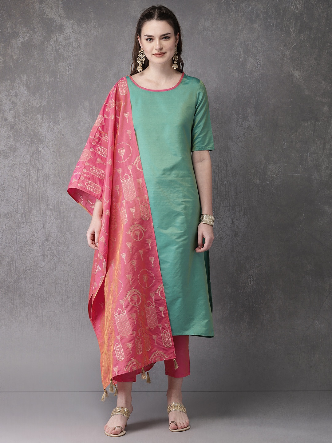 

Anouk Women Green & Pink Solid Kurta with Trousers & Dupatta