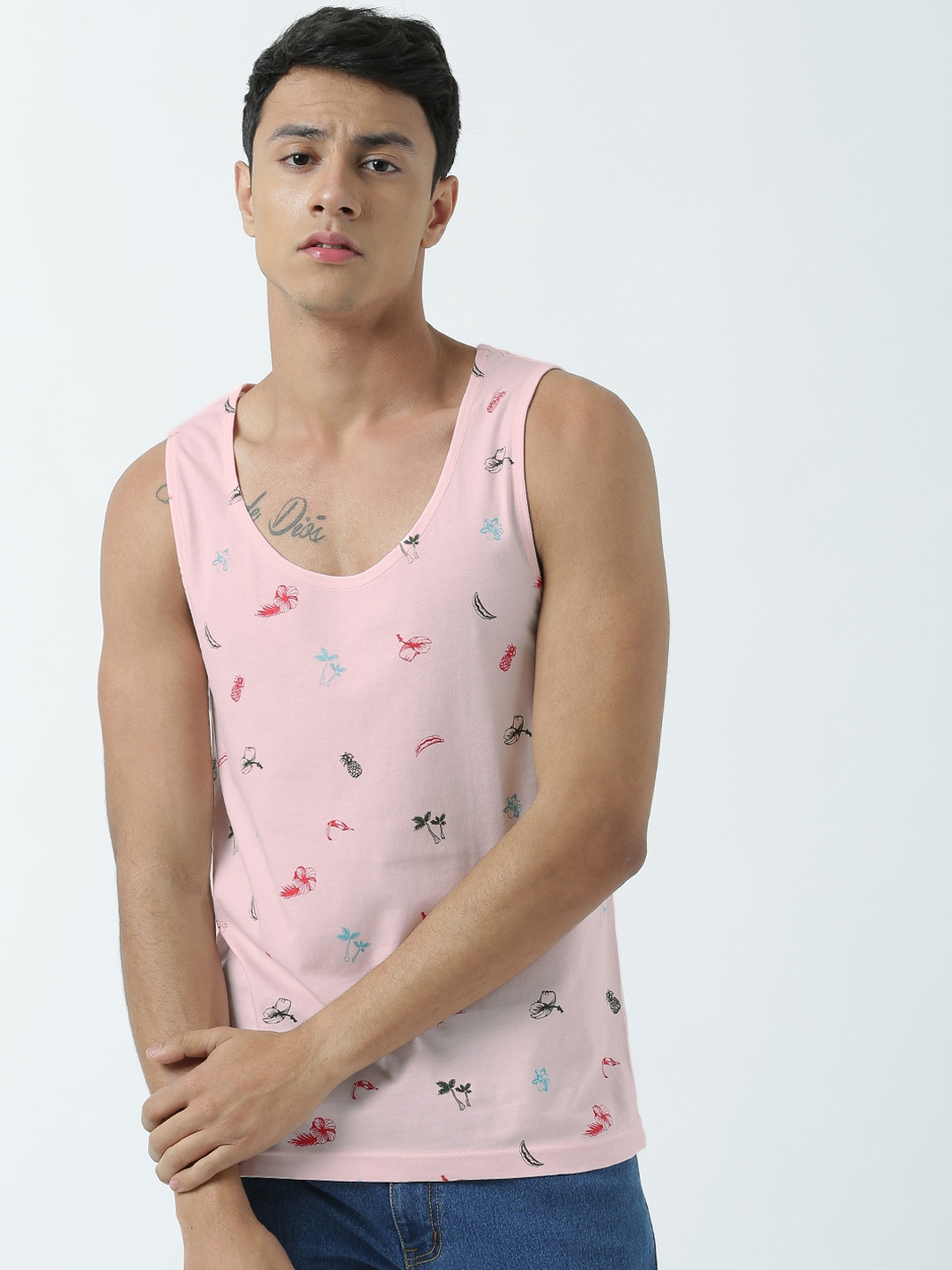 

Huetrap Men Pink Printed Scoop Neck T-shirt