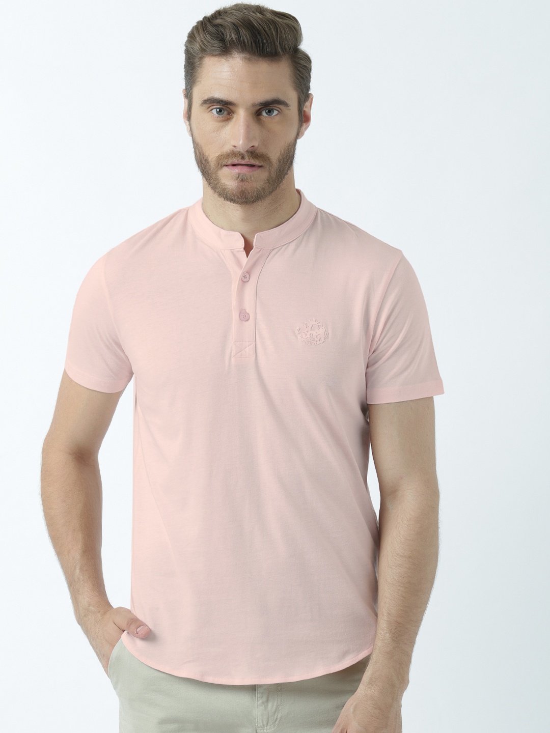 

Huetrap Men Pink Solid Mandarin Collar T-shirt