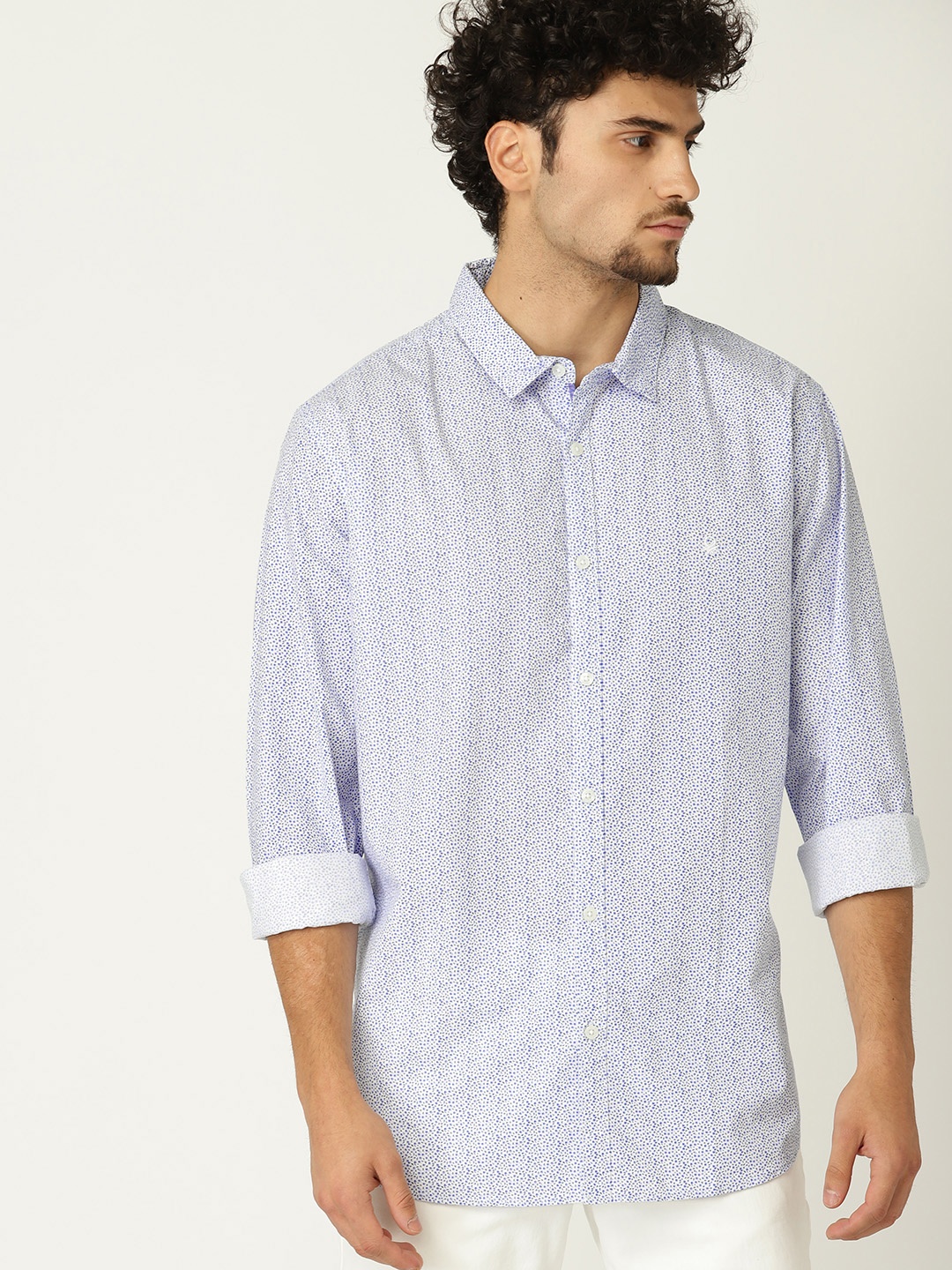 

United Colors of Benetton Men White & Blue Slim Fit Printed Casual Shirt