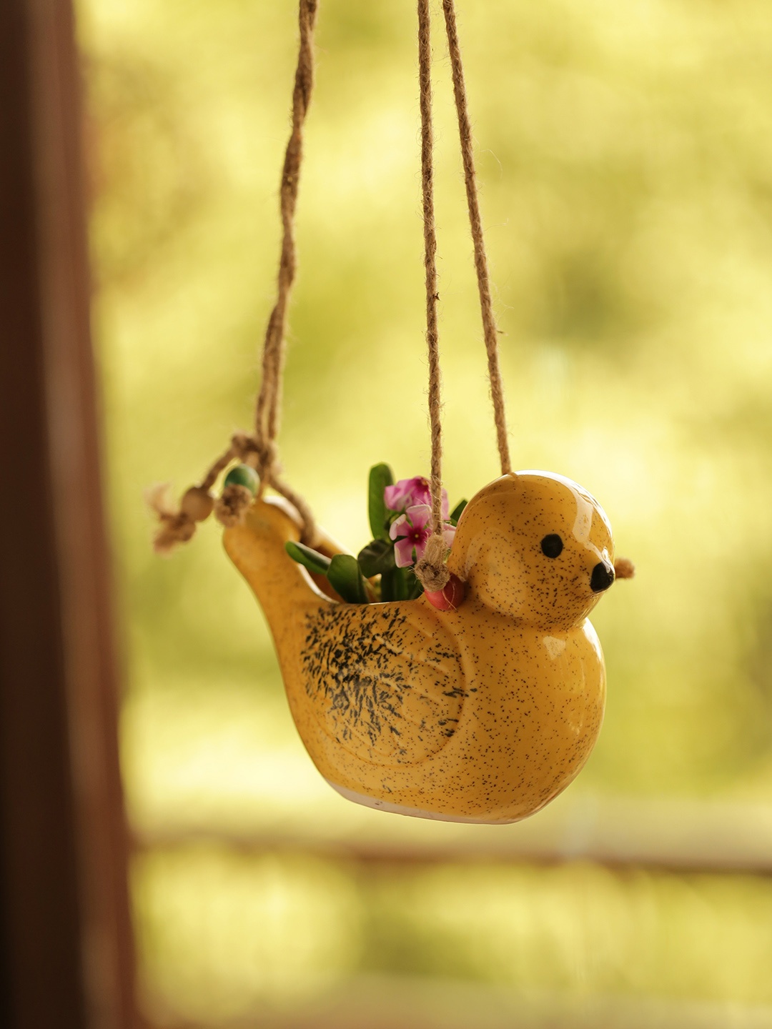 

ExclusiveLane Ceramic Decorative Garden Balcony Hanging Planters, Yellow