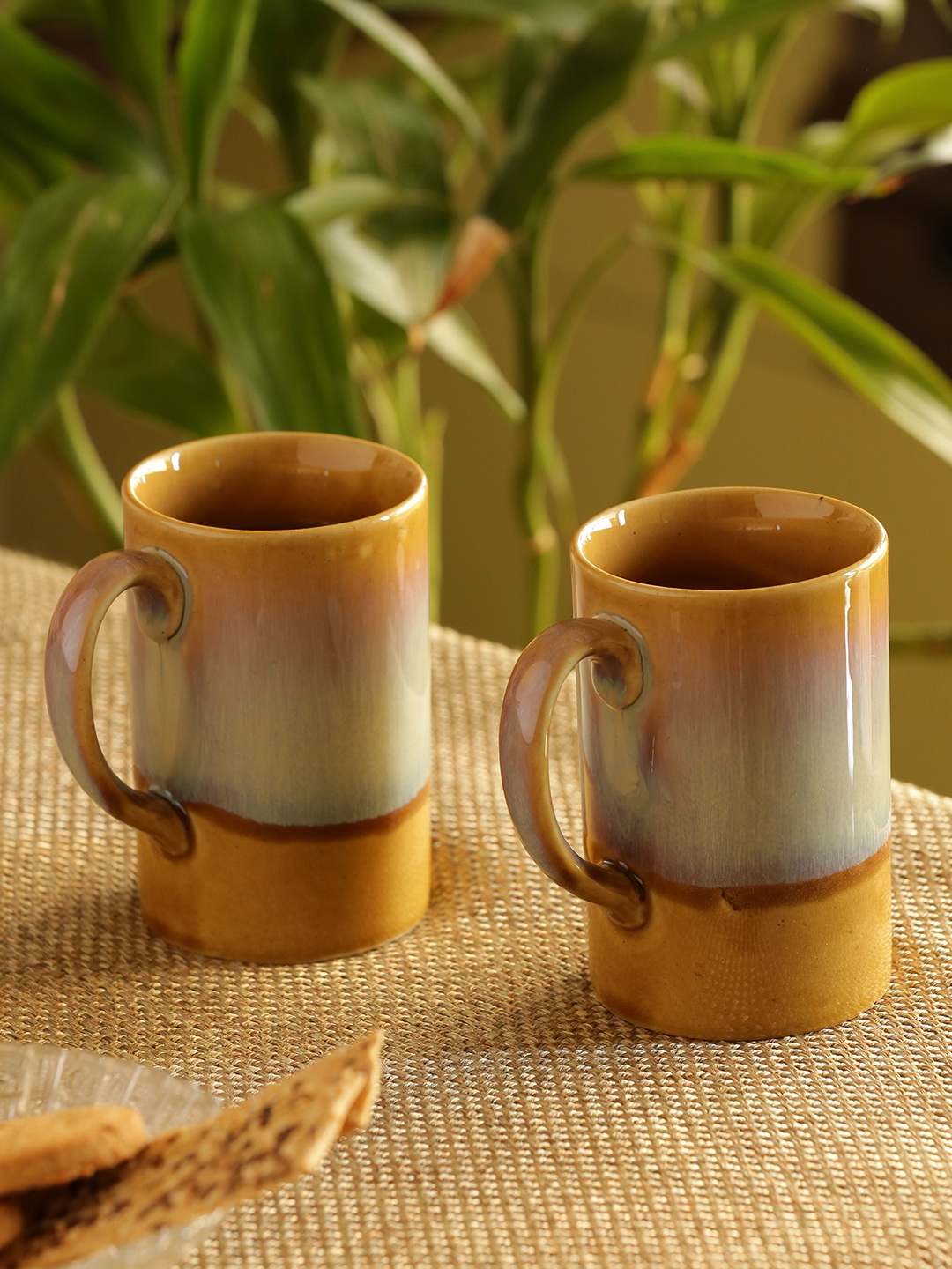 

ExclusiveLane Set of 2 Mustard & Off-White Foggy Galaxies Dual-Glazed Ceramic Coffee Mugs