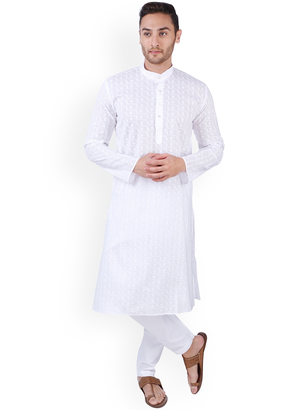 

RAJUBHAI HARGOVINDAS Men White Embroidered Straight Kurta