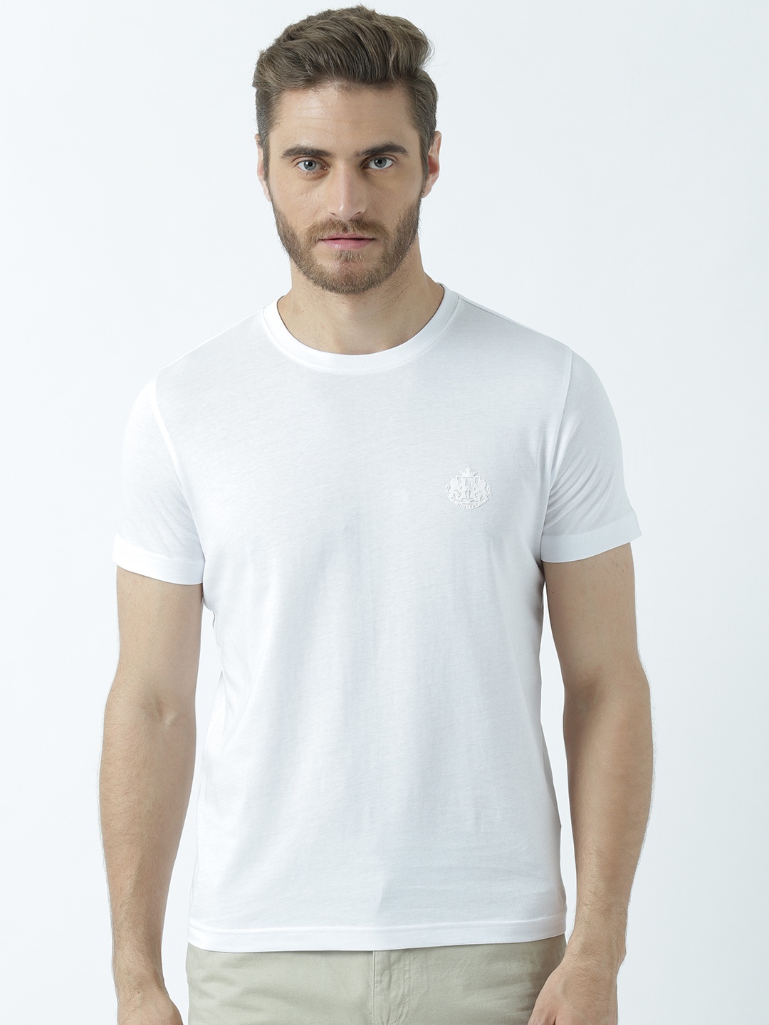 

Huetrap Men White Solid Round Neck T-shirt