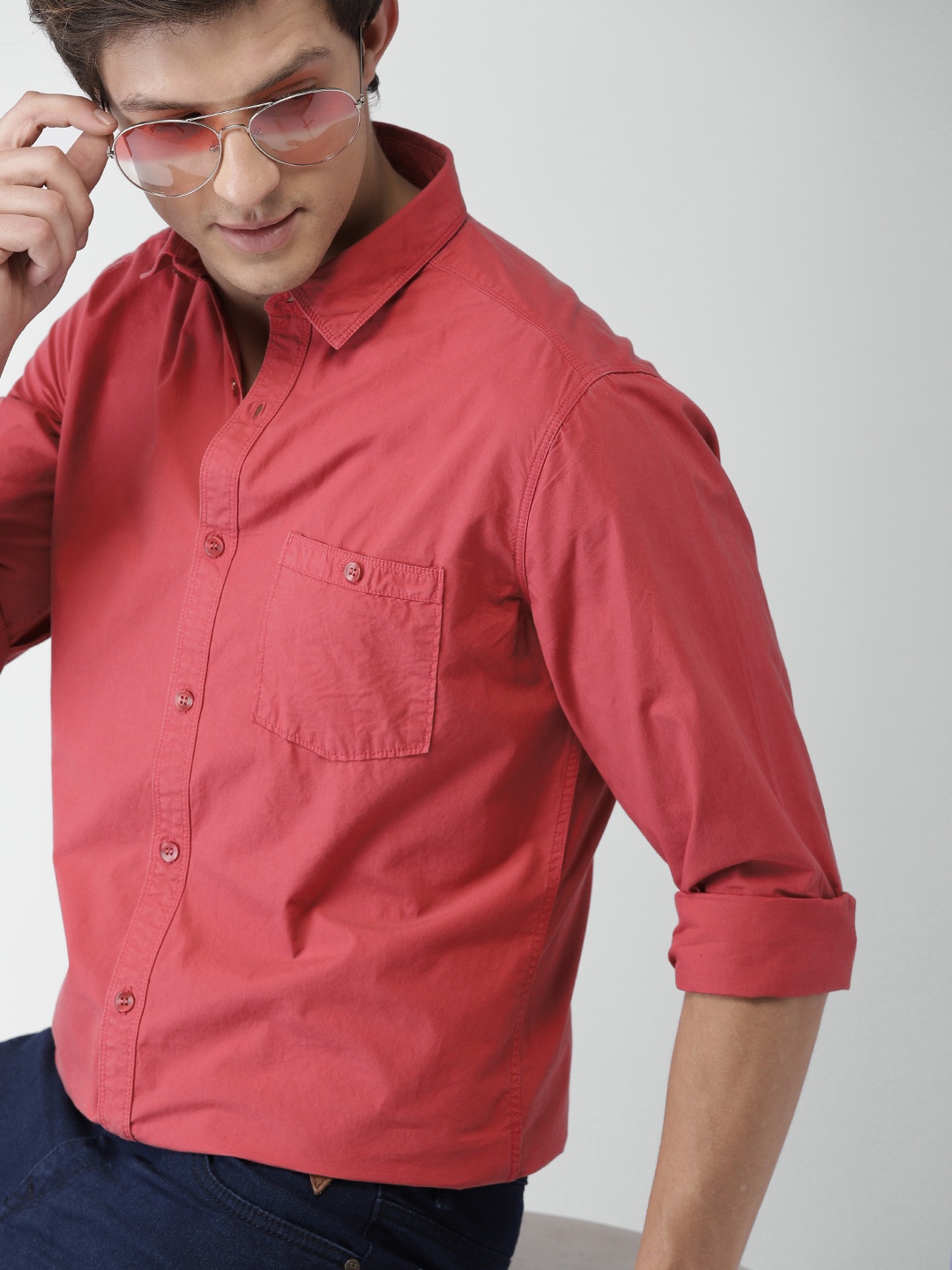 Mast & Harbour Men Coral Red Slim Fit Solid Casual Shirt