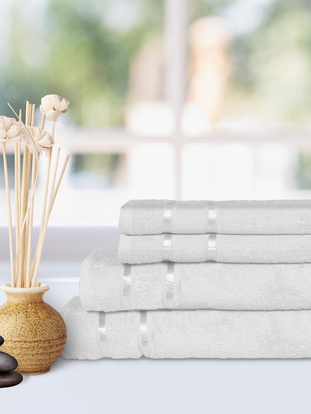 

Story@home Unisex White Cotton 450 GSM Set of 4 100% Cotton Soft Towels